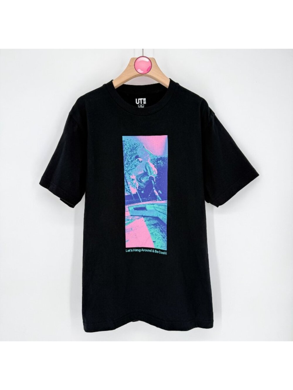 Uniqlo UT Skateboarder Let’s Hang Around And Be Cool T-Shirt Black Men's Size‎ M